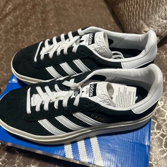 Brand new adidas gazelle Black and White Platform Sneakers 6.5 - Picture 3 of 12